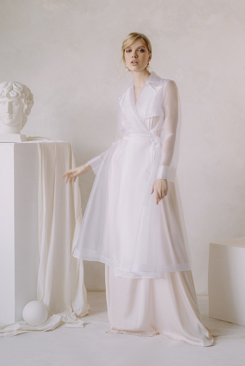 Нежное свадебное платье пудрового оттенка с расшивкой кружевом Платье Айлин 28 000 руб